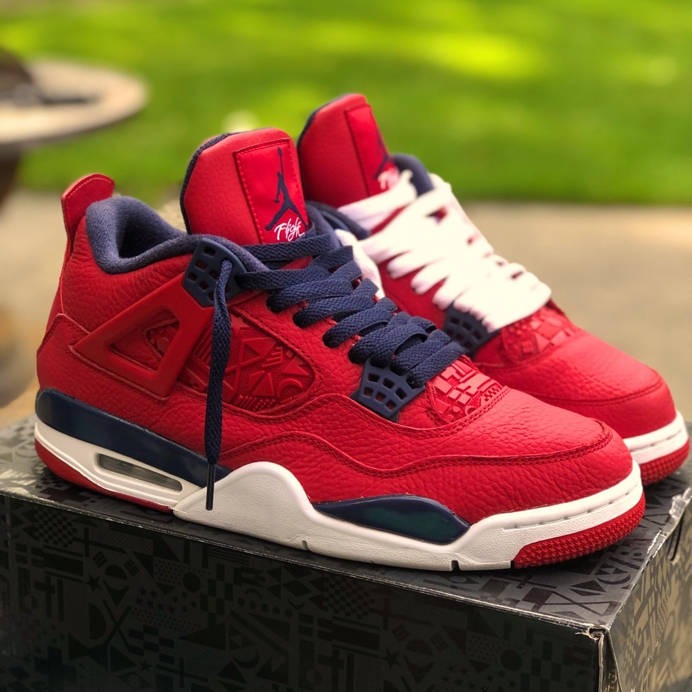 Jordan retro 4 SE
